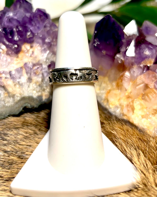 Size 6 Horse’s Country Scene Sterling Silver Ring